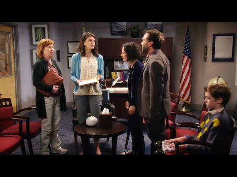 The Conners (Season2) – A Kiss Is Just a Kiss #2