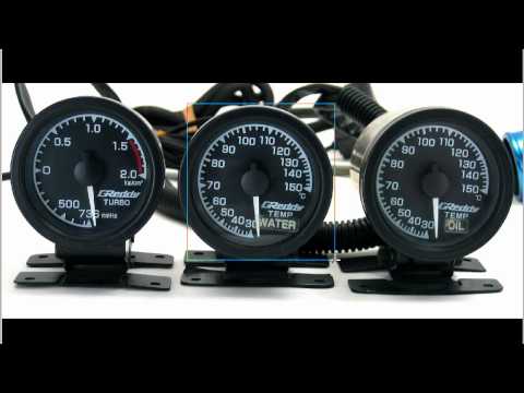 3x 52mm GREDDY gauges boost, Oil + water temperature
