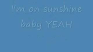 Walking on sunshine Aly &amp; AJ (mit Lyrics)