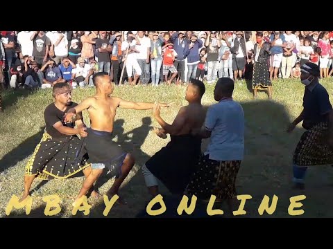 PERTARUNGAN SENGIT & SPORTIF PETINJU MUDA NAGEKEO - Tinju Adat Tahun 2020