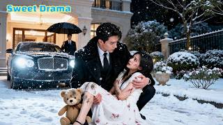 Arm meisje als ongeluk verstoten, rijke erfgenaam redt haar en trouwt met haar