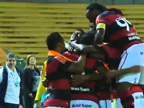 Golaço de Hernane - Flamengo 1 x 0 Figueirense - Pela 34º Rodada do Brasileirão 2012