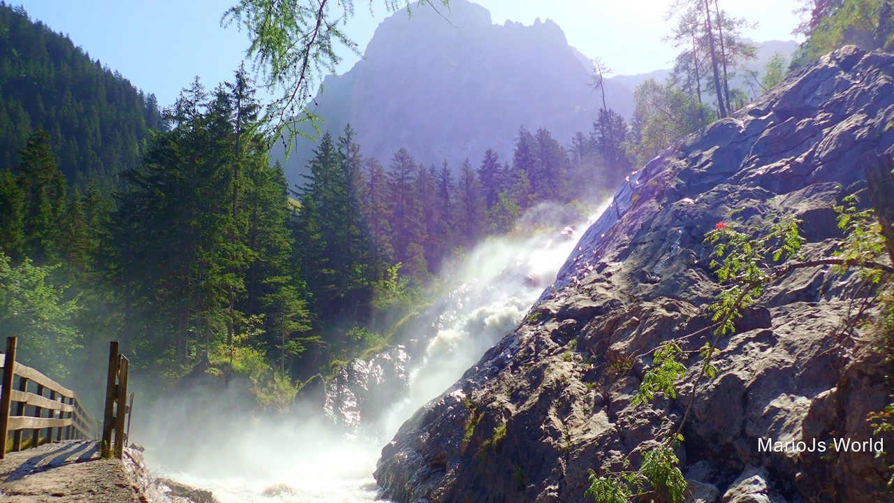Swiss Countryside Life — Simmenfälle & Simmental