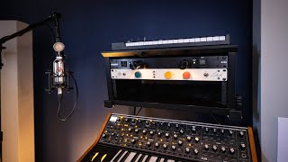 Video thumbnail for Recording Pop Vocals and Guitar with New Soyuz Lakeside by STUDIO TIME