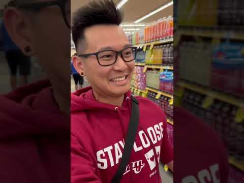 asking doug polk for his autograph #howtoplaypoker