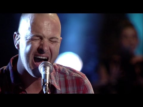 Stan Van Samang brengt de klassieker 'Hard Times' | Liefde voor Muziek | VTM