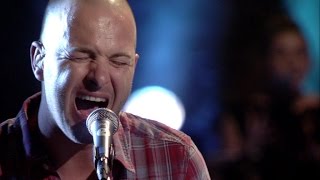 Stan Van Samang brengt de klassieker &#39;Hard Times&#39; | Liefde voor Muziek | VTM