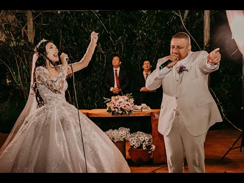 Noivos contam testemunho no casamento - Vejam o milagre que Deus fez!