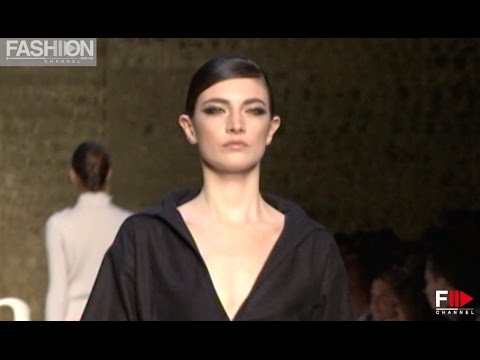 MAX MARA - Milan Autumn Winter 2010 - 11 - Fashion Channel