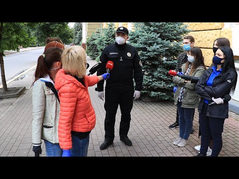 Поліцейські, які у відділку принижували хлопців, не визнають свою вину. ВІДЕО