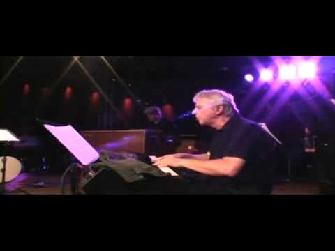 download lagu mp3 mp4 Antoine Fillon, download lagu Antoine Fillon gratis, unduh video klip Antoine Fillon