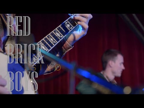 RED BRICK BOYS - Silo