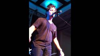 DE RODILLAS- TOMMY TORRES @ PR