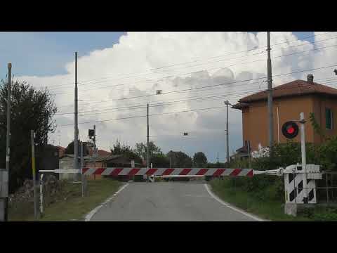 Passaggio a livello  - Solesino - Via Ceresara (Parte 3) // Supertraffico merci in 20 minuti!!