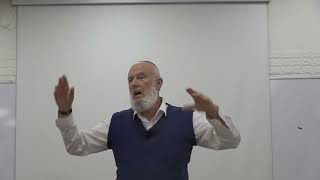 תפילה – לא מה שחשבת | הרב אברהם אנגל שליט"א (ישיבת כרם ביבנה) - התמונה מוצגת ישירות מתוך אתר האינטרנט יוטיוב. זכויות היוצרים בתמונה שייכות ליוצרה. קישור קרדיט למקור התוכן נמצא בתוך דף הסרטון