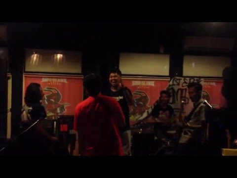 Time Bomb And The Gangs feat. Teenagers - Blitzkrieg Bop (Ramones Cover)