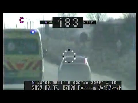 Szirénázó mentőt előzött jobbról BMW 183 km/órával Sajóbábony közelében, a 26-os főúton