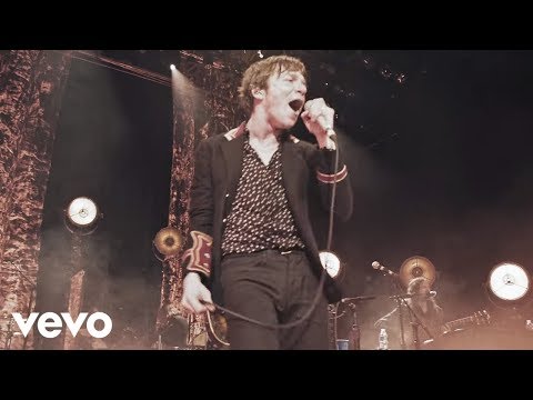 Cage The Elephant - Whole Wide World (Unpeeled) (Live Video)