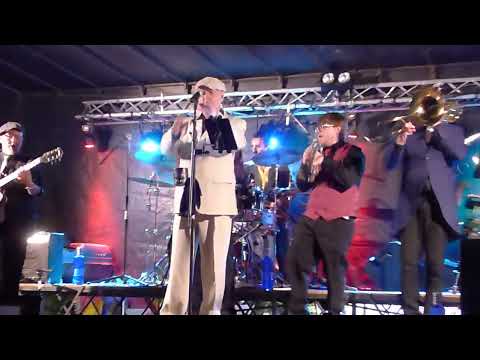 Trouper's Swing Band no Barco