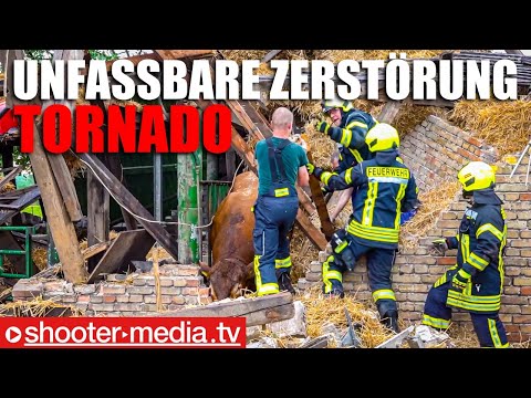 🌪 TORNADO 🌪 Unfassbare Zerstörung  🆘  Kirchturmspitze weggefegt  🆘 Bulle eingeklemmt im Stall 🚒