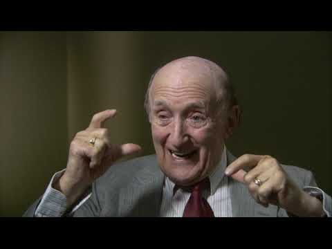 Oliver - An interview with Fagin (Ron Moody)