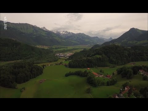 Suisse, les lutteurs portent la culotte EXTRAIT