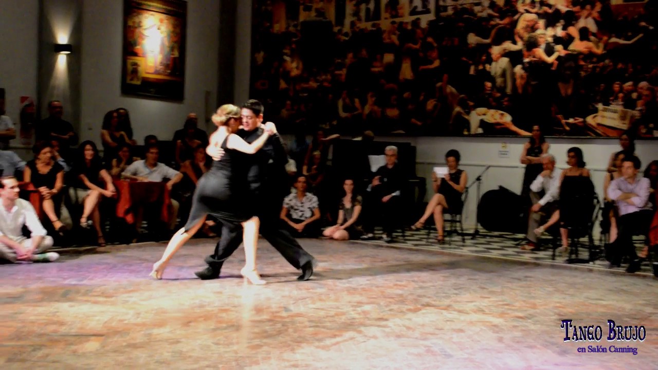 Noelia Hurtado & Carlos Espinoza en Tango Brujo - Salón Canning!!! 2/4