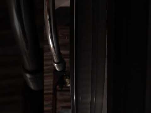 The GANTS. (ROAD RUNNER)