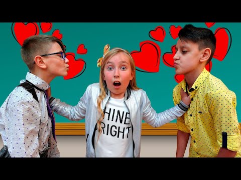 APOKALYPSE IN DER SCHULE 😱 Schulmädchen hat einen Liebestrank benutzt! LUSTIGE STREICHE