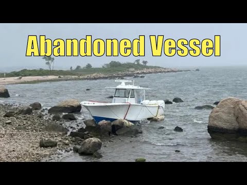 Abandoned Vessel!!  | Boating News of the Week | Broncos Guru
