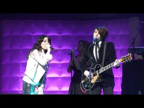Miranda Cosgrove ft. Drake Bell - Leave It All to Me (LIVE) Nokia Theater