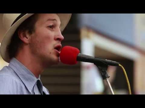 95bFM Breakfast Club: Marlon Williams -- Strange Things