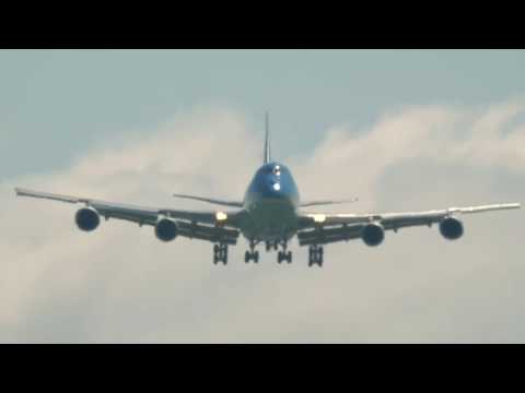 The BEST Air Force One Landing You Will Ever See