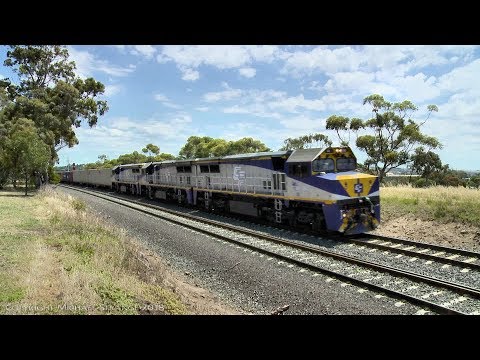 7922V SCT Dooen Containers With VL Class Diesel Locomotives (20/11/2017) - PoathTV Australian Trains