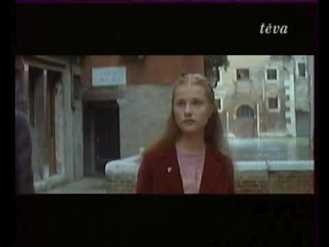 1981: Dominique SANDA, Isabelle HUPPERT dans "Les ailes de la colombe"