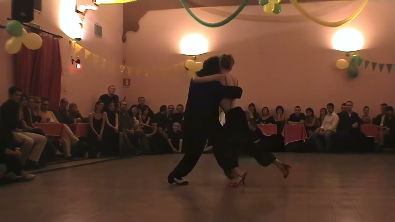 Chicho Frumboli y Eugenia Parrilla - El Hipo, Juan D'Arienzo & Alberto Echague
