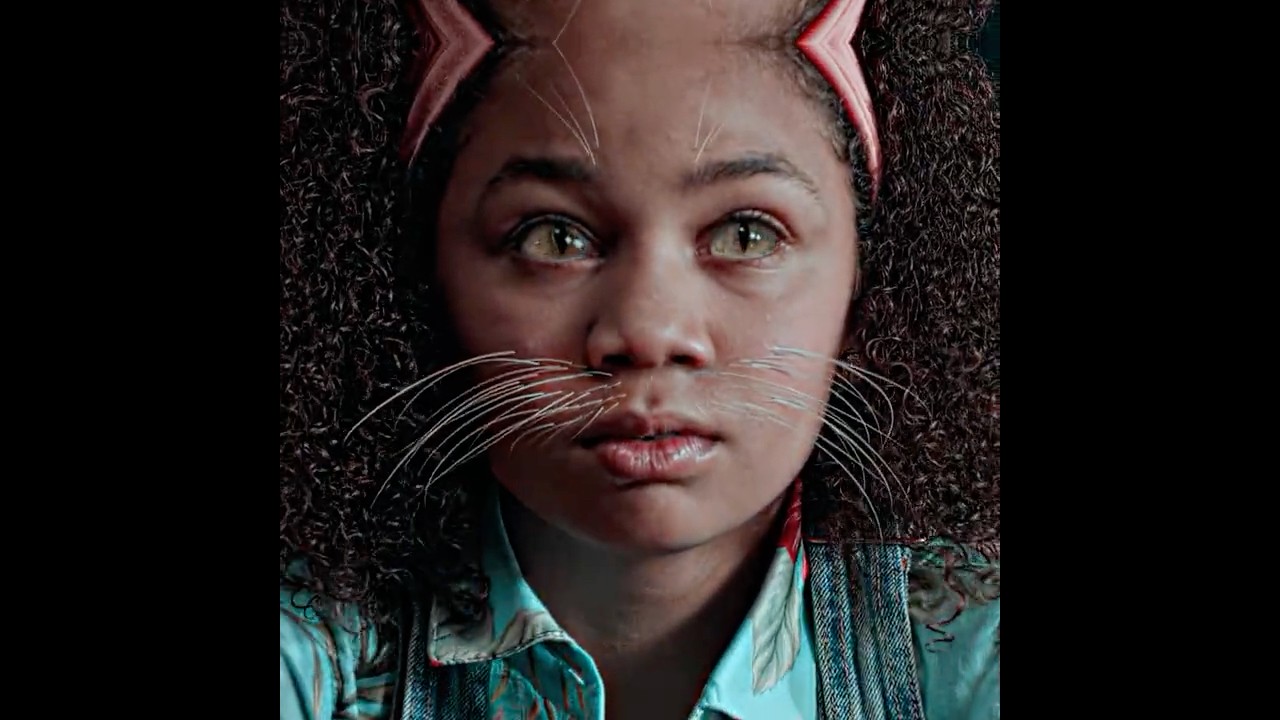 ✨🧙‍♀️⟪Upside-Down Magic⟫ the girl accidentally turns into a flying cat. #edit #shrots