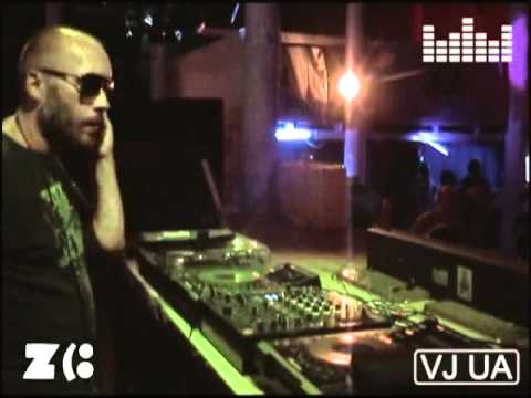 Slava Uncle - Кazantip Z18 - videoinstallation VJUA - Kiss FM Dance Floor