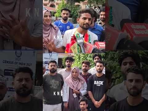 22-year-old athlete Ibadat creates history as the first athlete from North Kashmir to complete a 119-km solo run from Anantnag to Baramulla , spreading the message of Nasha Mukt J&K Abhiyan. ADDC Baramulla Pranjal receives and felicitates him at DC Office Baramulla.
