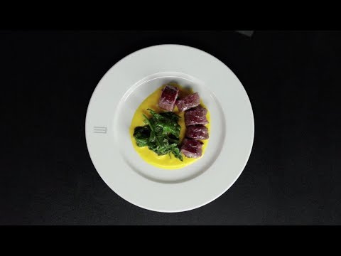 Le ricette di Pasta Garofalo e Niko Romito: Involtino di manzo con olive, timo, peperoni e spinaci