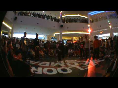 15 Floor Combat 2009 Bboy 3 vs 3 Battle - Day 2 3rd & 4th Place Floor Tactics vs Ksc
