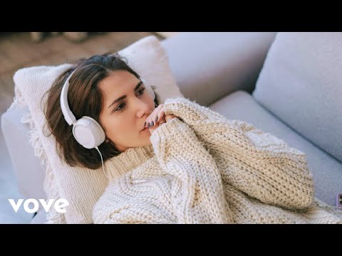 Novi -  Don't Want You To Leave (Official Music Video)