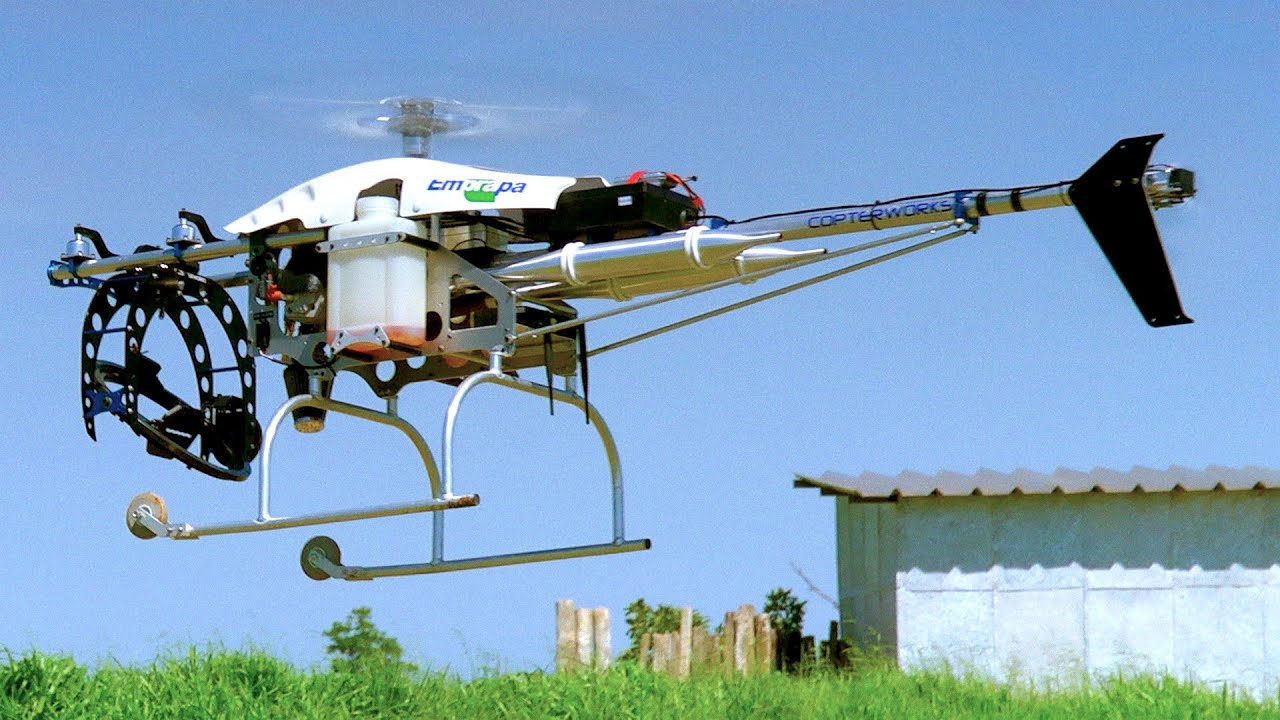 Drones sobre o campo