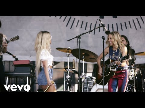 Sheryl Crow - Prove You Wrong (Newport Folk Festival) ft. Maren Morris