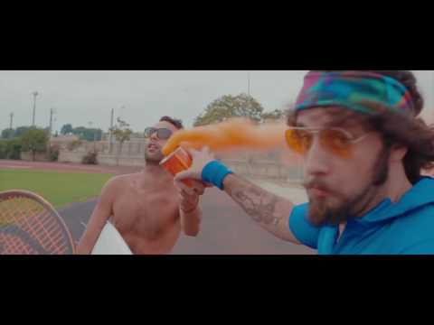 BACIAMOLEMANI - FACCIO SPORT - Official Videoclip