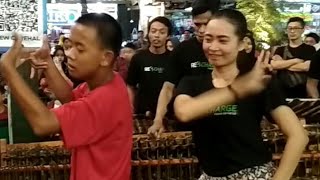 Download lagu PRAU LAYAR rian ambyar ft angklung carehal malioboro mp3