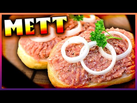 German "Mett" Recipe RAW PORK ON BREAD!