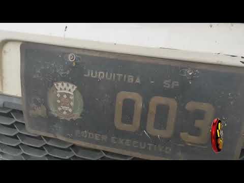 CARRO DESCARACTERIZADO COM PLACA OFICIAL NO GOVERNO AYRES SCORSATTO