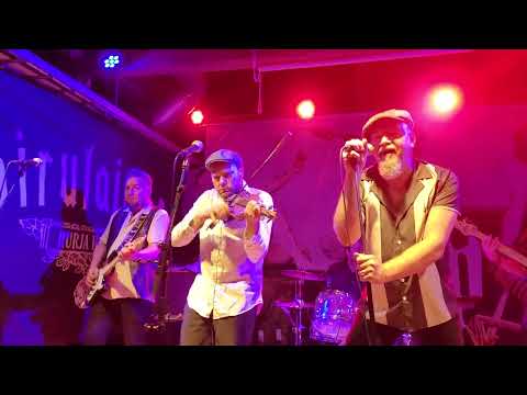 Pirulainen: Rakkautta ja kylmää jäätä @pirulainen_orkesteri 