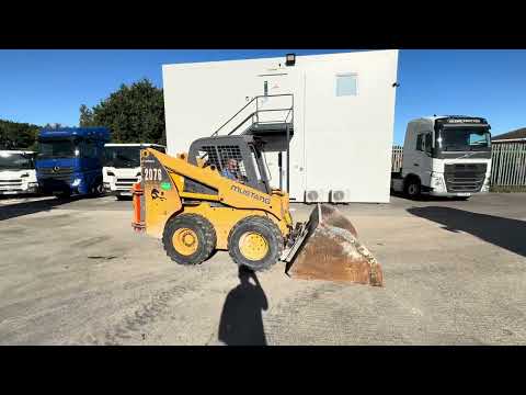 2005 MUSTANG 2076 SKIDSTEER LOADER - Image 2